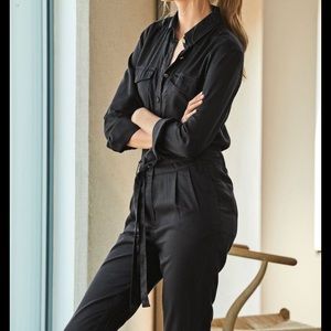 Banana republic flight jumpsuit sz 2 black